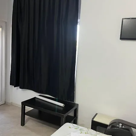 Vio 2 Independente Гостевой дом 4*